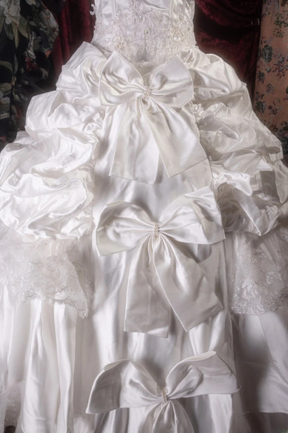 Pretty Ball Gown Sweetheart White Satin With Appliqued Long Quince Dress Quinceanera Dresses Formal Birthday Outfits RB8101