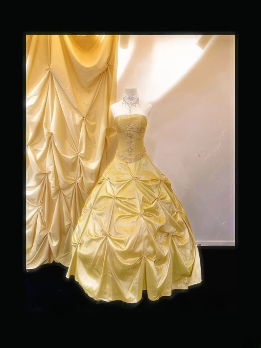 Prinzessin Ballkleid Trägerlos Gelb Ärmellos Mit Perlen Lang Quinceanera Kleid vestido de 15 de cenicienta RB3478