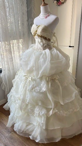 Traumhaftes schulterfreies Ballkleid für den 16. Geburtstag, lang, hellgelb, mit Stufenlagen, RC0454
