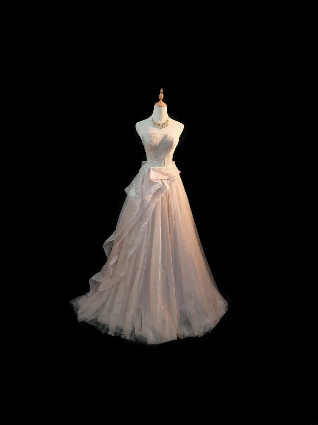 Prinzessin Ballkleid Trägerlos Hellrosa Ärmellos mit Applikationen Langes Quinceanera Kleid Vestido de 15 de Cenicienta RB3479