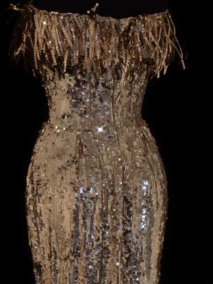 Elegantes, trägerloses Etuikleid im Stil der 1950er Jahre mit goldenen Pailletten – ein beeindruckendes langes Ballkleid oder Abendkleid SA087