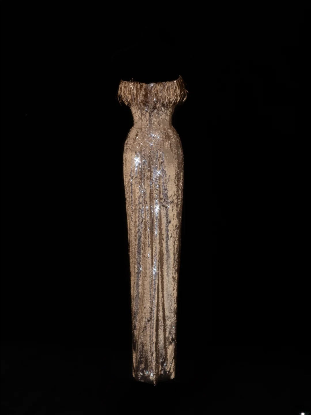 Elegantes, trägerloses Etuikleid im Stil der 1950er Jahre mit goldenen Pailletten – ein beeindruckendes langes Ballkleid oder Abendkleid SA087