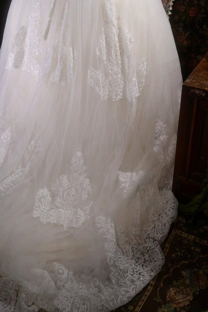 Vintage Ball Gown High Neck White Tulle With Appliqued Long Autumn Brides Gown Bridal Dress Wedding Dresses RB8106