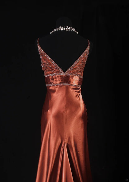 Vintage Meerjungfrauen-Partykleid aus orangefarbenem Satin mit Spaghettiträgern und Perlen im eleganten 50er-Jahre-Retro-Stil, ideal für Geburtstage, Dinner oder Abschlussball (AS088)