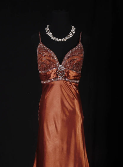 Vintage Meerjungfrauen-Partykleid aus orangefarbenem Satin mit Spaghettiträgern und Perlen im eleganten 50er-Jahre-Retro-Stil, ideal für Geburtstage, Dinner oder Abschlussball (AS088)