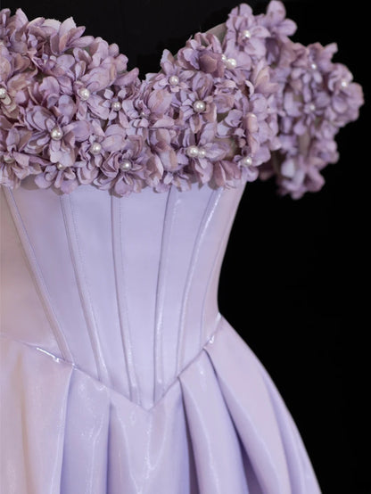 Robe de bal sobre et élégante, coupe trapèze, épaules dénudées, inspiration lilas et fleurs, manches longues, modèle SA089