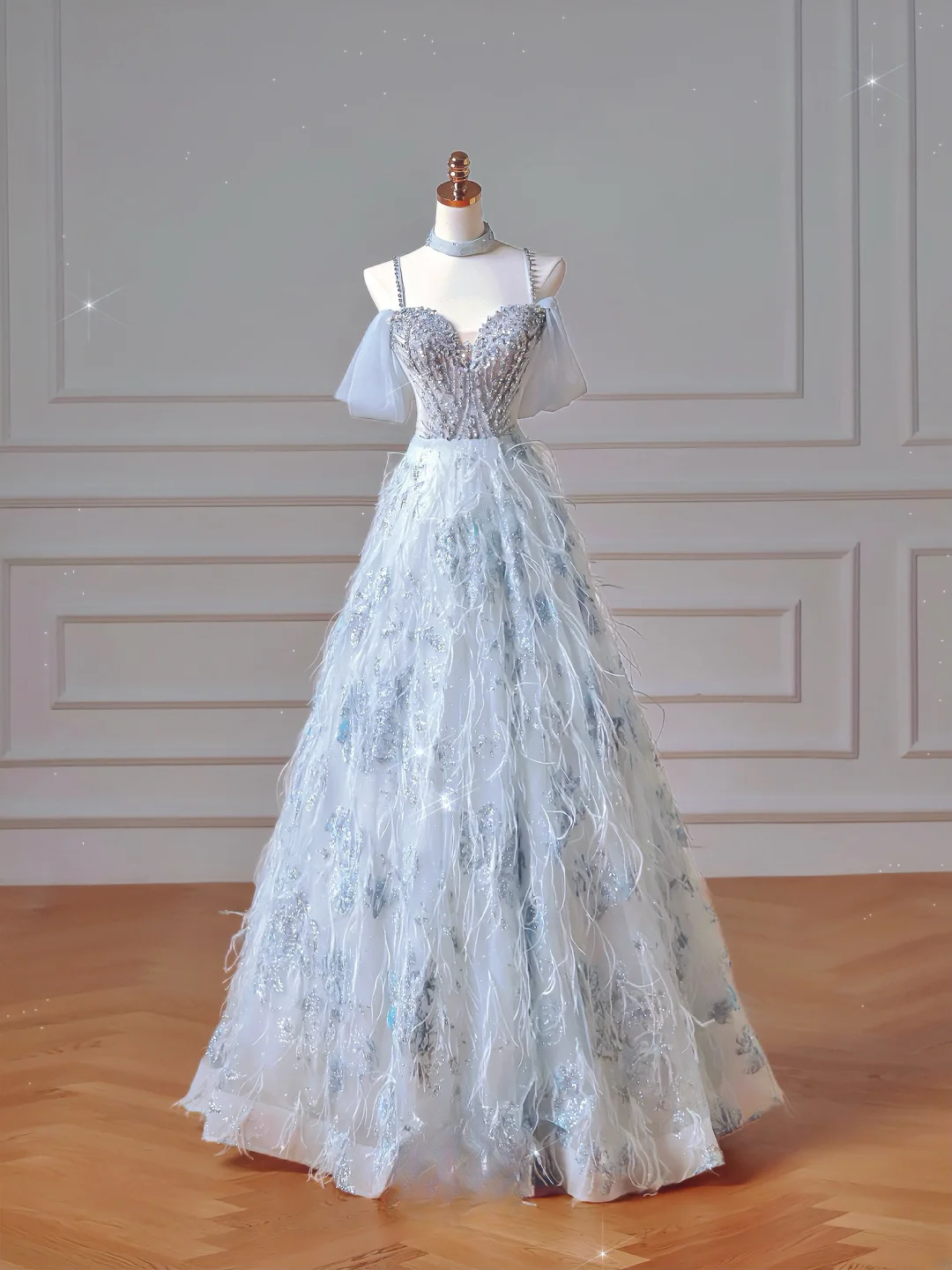 Robe de bal élégante à épaules dénudées en tulle bleu ciel clair, longue, formelle, idéale pour un bal de promo, une soirée ou un dîner (AQ092)
