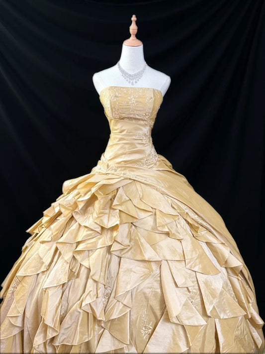 Prinzessin Ballkleid Trägerlos Gelber Satin Ärmellos Mit Spitze Langes Quinceanera Kleid Vestido de 15 de Cenicienta RB3485