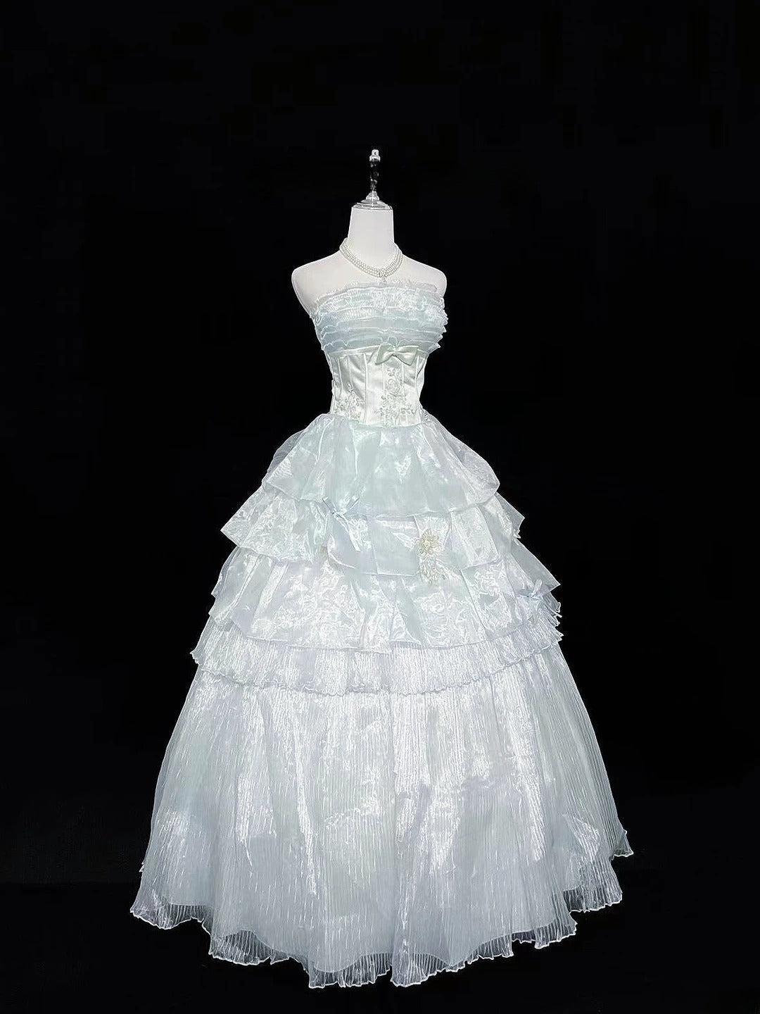 Cute Ball Gown Strapless Blue Organza With Appliqued Quince Dress Voluminous Sweet 16 Sweet Sixteen Outfits Vestido de 15 RB7463