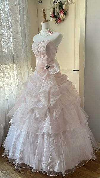Traumhaftes langes trägerloses Sweet-16-Kleid in Hellrosa mit Spitzen-Schleife, Ballkleid für Sweet-Sixteen-Party, Geburtstagsoutfit RC0460