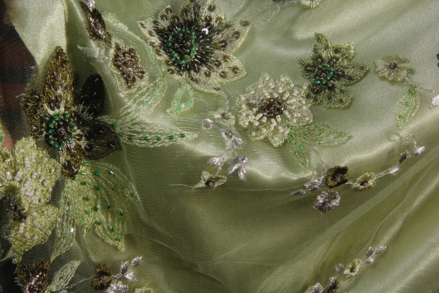 Vintage A-Linien-Partykleid aus salbeigrünem Tüll in Teelänge mit Spaghettiträgern und Perlen im eleganten Retro-Stil der 1950er Jahre – perfekt für Geburtstage, Abendessen und Abschlussbälle (AS093)