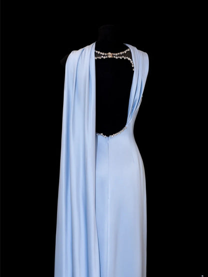 Elegantes, ärmelloses, hellblaues Satin-Abendkleid mit Spaghettiträgern im festlichen Stil – ein beeindruckendes langes Ballkleid oder Partykleid SA095