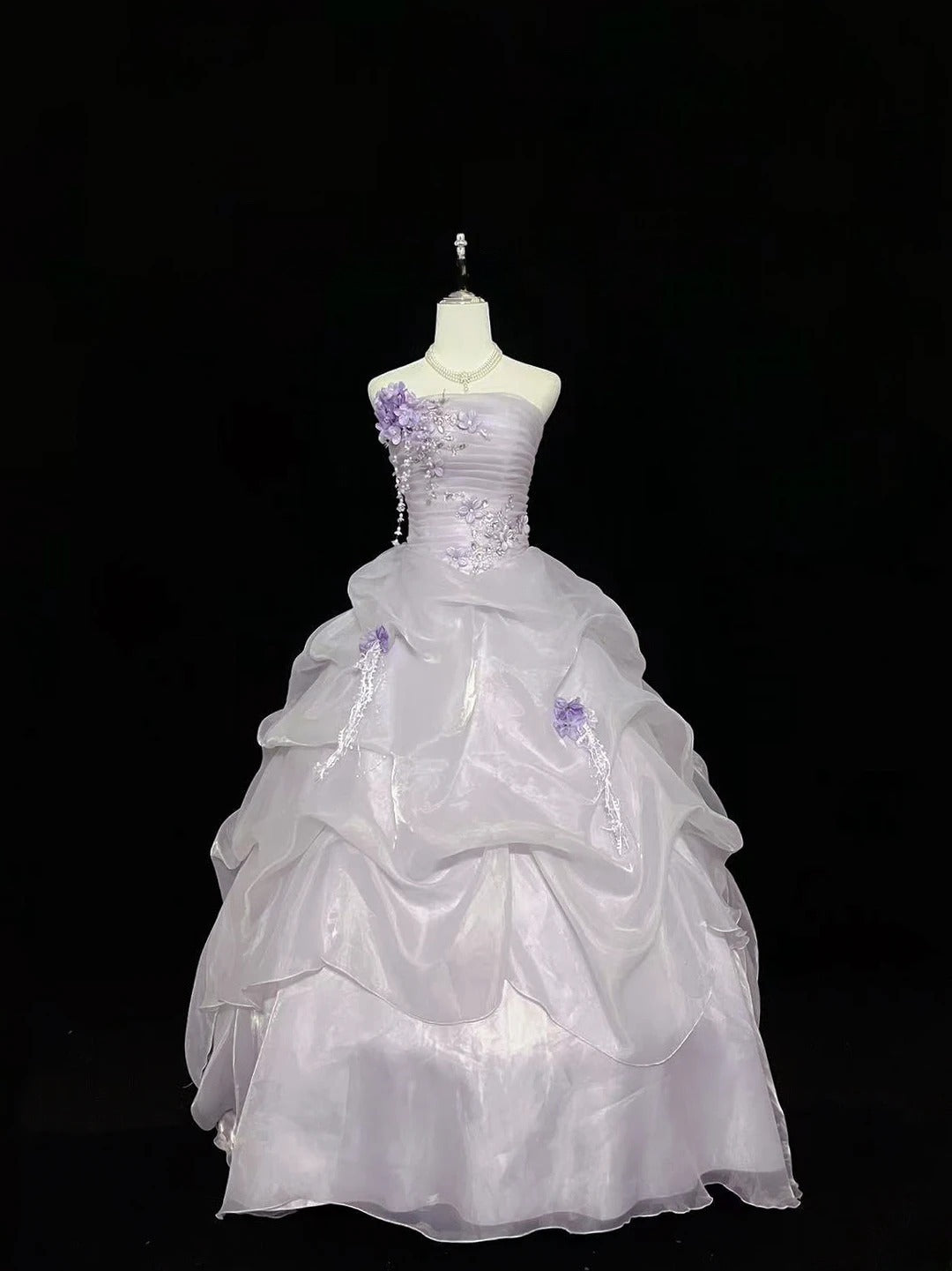 Cute Ball Gown Strapless Lilac Organza With Appliqued Quince Dress Voluminous Sweet 16 Sweet Sixteen Outfits Vestido de 15 RB7466
