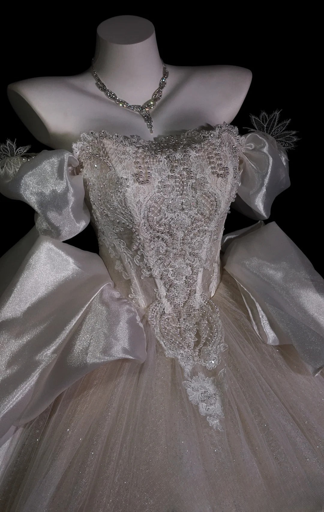 Princess Wedding Dress Ball Gown Off Shoulder White Tulle With Short Sleeves Bridal Gown for Big Day RB9896