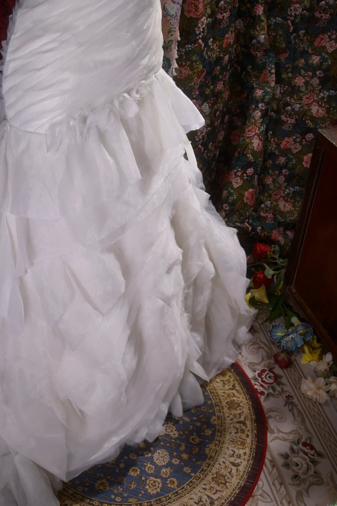 Vintage Mermaid Strapless 1950s White Tulle With Tiered Long Autumn Brides Gown Bridal Dress Wedding Dresses RB8113