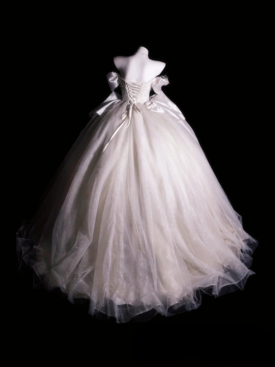 Princess Wedding Dress Ball Gown Off Shoulder White Tulle With Short Sleeves Bridal Gown for Big Day RB9896