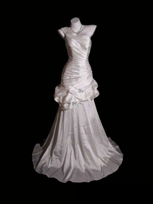Princess Wedding Dress Mermaid One Shoulder Satin White With Ruched Bridal Gown for Big Day RB9898