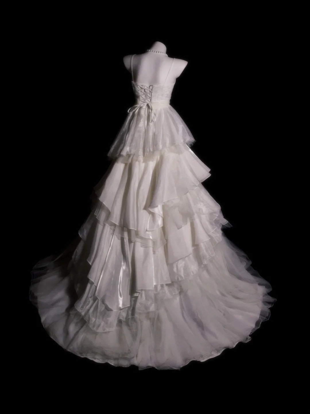 Princess Wedding Dress Ball Gown Spaghetti Straps Tulle White With Tiered Bridal Gown for Big Day RB9899