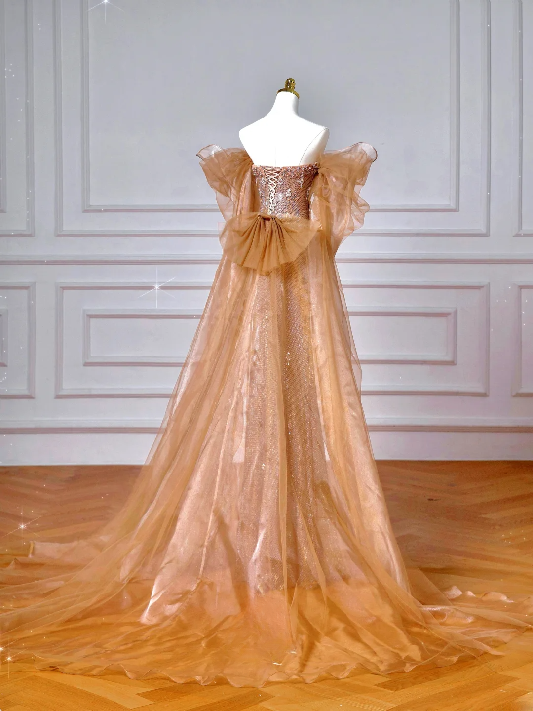Robe de soirée sirène longue, bustier, à sequins et manches courtes perlées, ornée de perles, idéale pour un bal de promo ou un dîner. Référence : AQ099