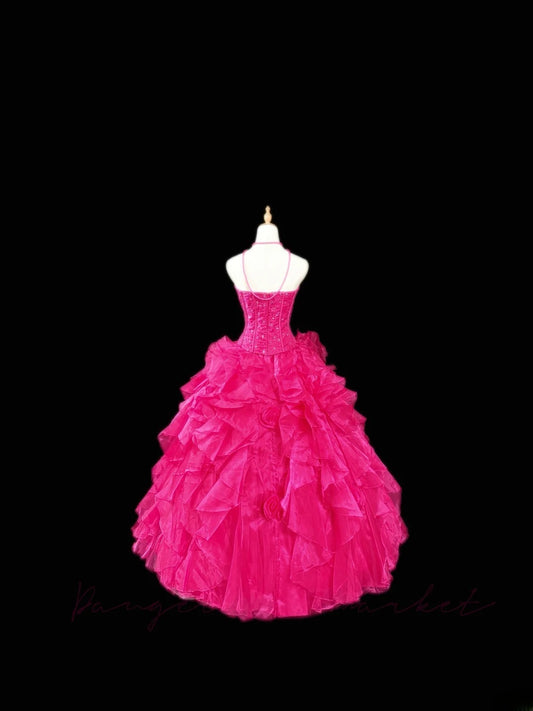 Bescheidenes Ballkleid Trägerlos Hot Pink Ärmellos mit Perlenbestickung Stufenrock Langes Quinceanera Kleid Vestido de 15 de Cenicienta RB3490