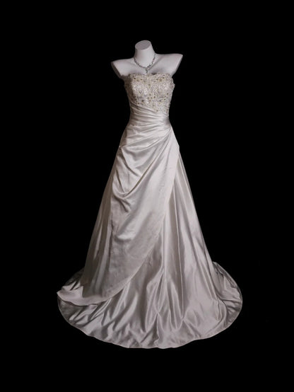 Princess Wedding Dress Ball Gown Strapless Lace White With Appliqued Bridal Gown for Big Day RB9901