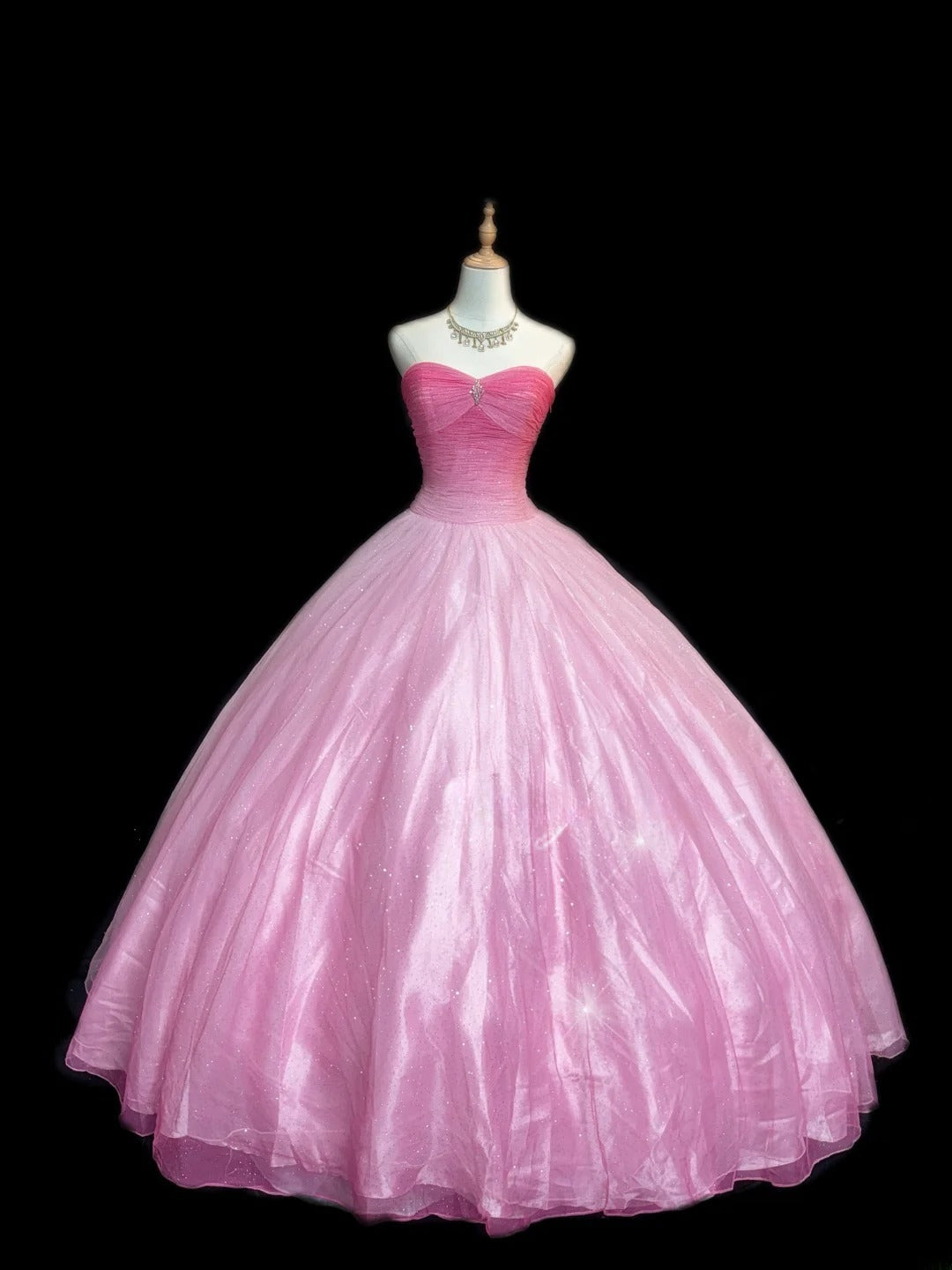 Bescheidenes Ballkleid, herzförmig, rosa, ärmellos, mit Perlenstickerei, Tüll, langes Quinceañera-Kleid, Sweet 16 Kleider, Vestido de 15 de Cenicienta RB3565