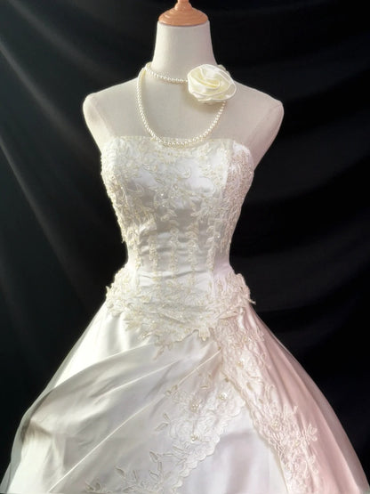 Vintage Style Ball Gown Strapless Taffeta White With Lace Brides Gown Bridal Dress Long Wedding Dresses RB5781