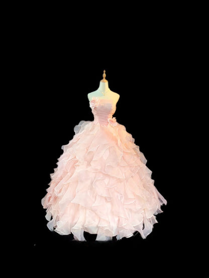 Bescheidenes Ballkleid Trägerlos Rosa Gestufte Lagen Ärmellos Mit Blumen Lange Sweet 16 Kleider Siebzehn Quince Kleid RB3568