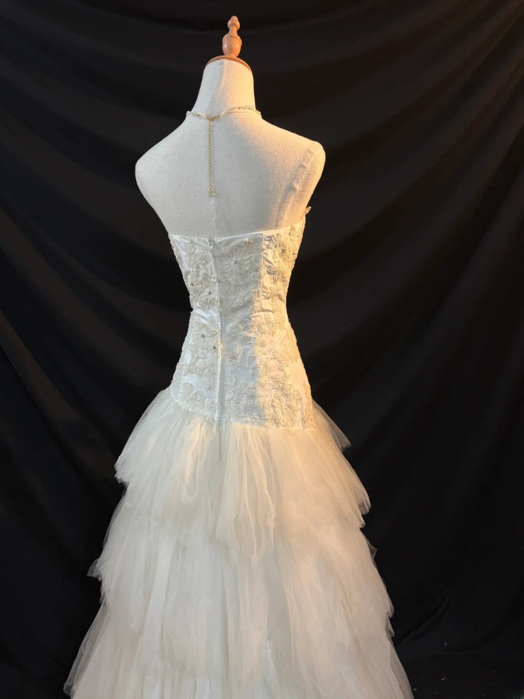 Weiße Abschlussballkleider Meerjungfrau Sweetheart Tüll Ärmellos Für Damen Lange Abendgarderobe Formelle Outfits RB3569