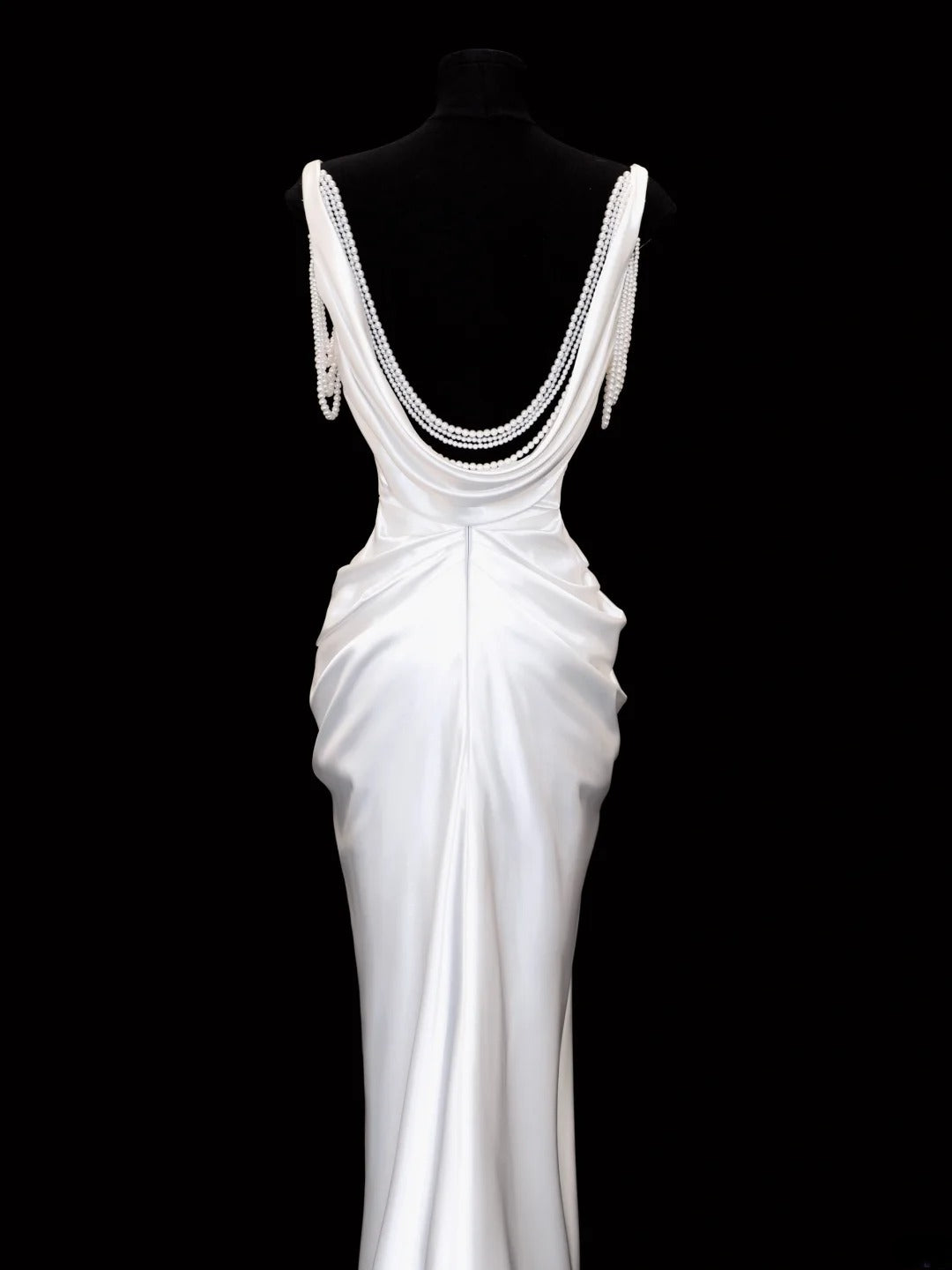 Zeitloses Brautkleid im romantischen Meerjungfrauen-Stil mit Spaghettiträgern, Perlen und Schlitz, weiß, auch in kleinen und großen Größen erhältlich (SA106)