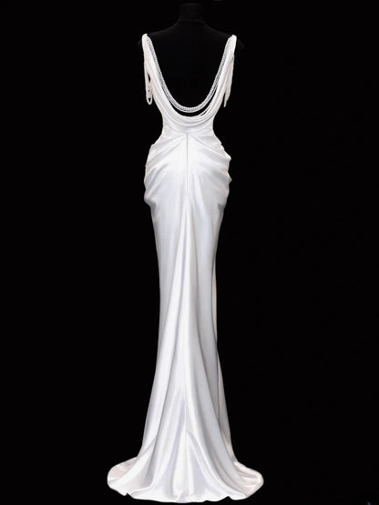 Zeitloses Brautkleid im romantischen Meerjungfrauen-Stil mit Spaghettiträgern, Perlen und Schlitz, weiß, auch in kleinen und großen Größen erhältlich (SA106)