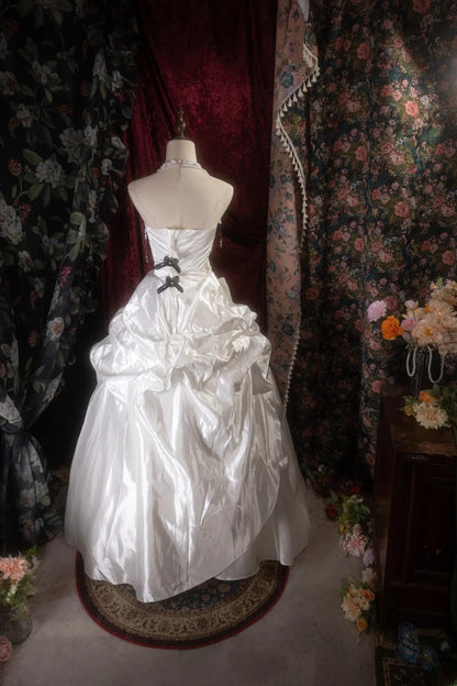 Cute Ball Gown Strapless White Satin With Ruffled Flowers Long Quince Dress Quinceanera Dresses Formal Birthday Outfits RB8123