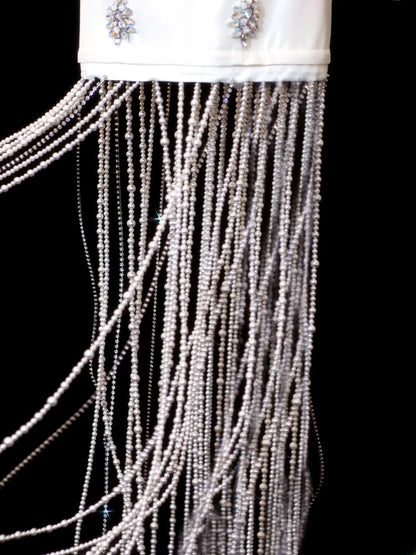 Robes de mariée élégantes asymétriques sans bretelles à sequins blancs et perles, courtes, tailles petites et grandes, pour femmes SA107