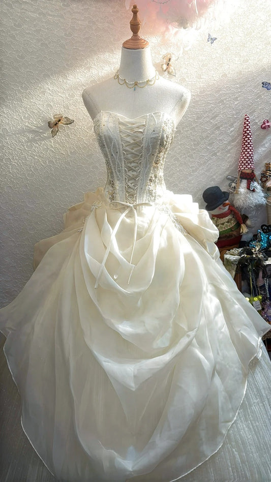 Vintage Style Ball Gown Sweetheart 1950s Satin White With Ruffled Brides Gown Bridal Dress Long Wedding Dresses RB5782