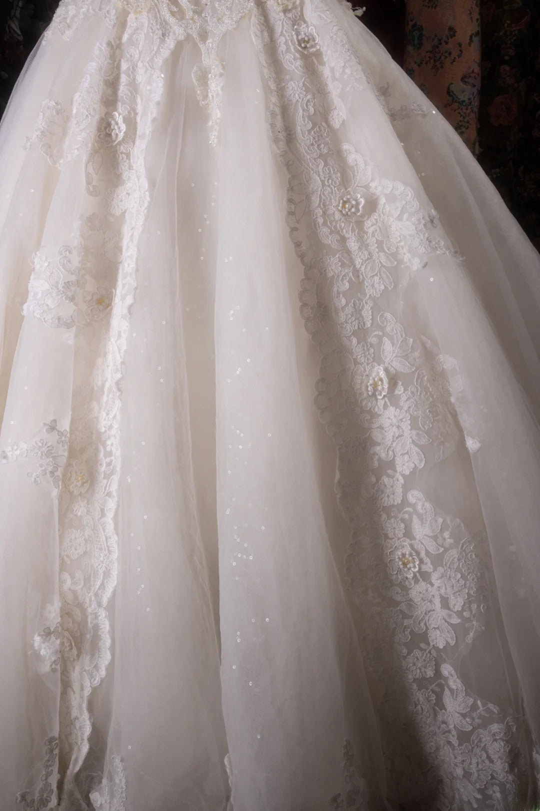 Vintage Ball Gown Off The Shoulder 1950s White Tulle With Lace Long Autumn Brides Gown Bridal Dress Wedding Dresses RB8125