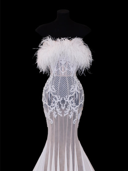 Robe de mariée longue blanche sirène bustier ornée d'appliques de plumes, élégante pour femme SA112