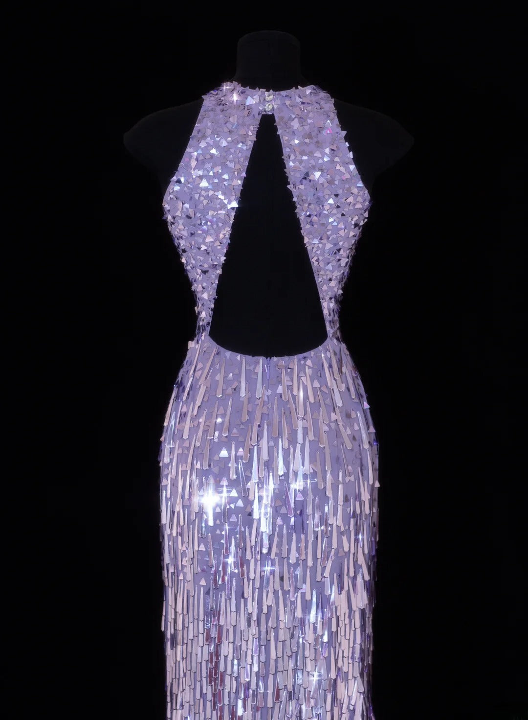 Elegantes, formelles Etuikleid mit U-Boot-Ausschnitt, lila Pailletten und Quasten – ein beeindruckendes langes Ballkleid oder Abendkleid SA113