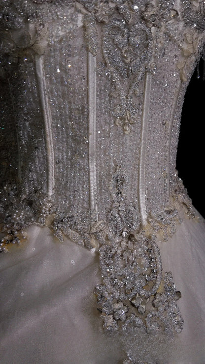 Vintage Wedding Dress Ball Gown Off Shoulder Tulle Lace White With Sleeves Bridal Gown for Big Day RB9911
