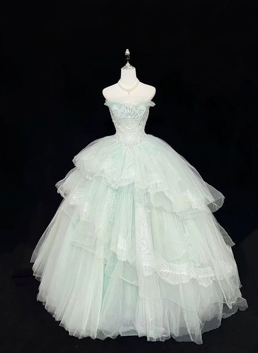 Prinzessinnen-Ballkleid mit herzförmigem Ausschnitt in hellem Minzgrün, gestuftes Quinceañera-Kleid, voluminöses Outfit für Sweet 16, Vestido de 15, RB7484