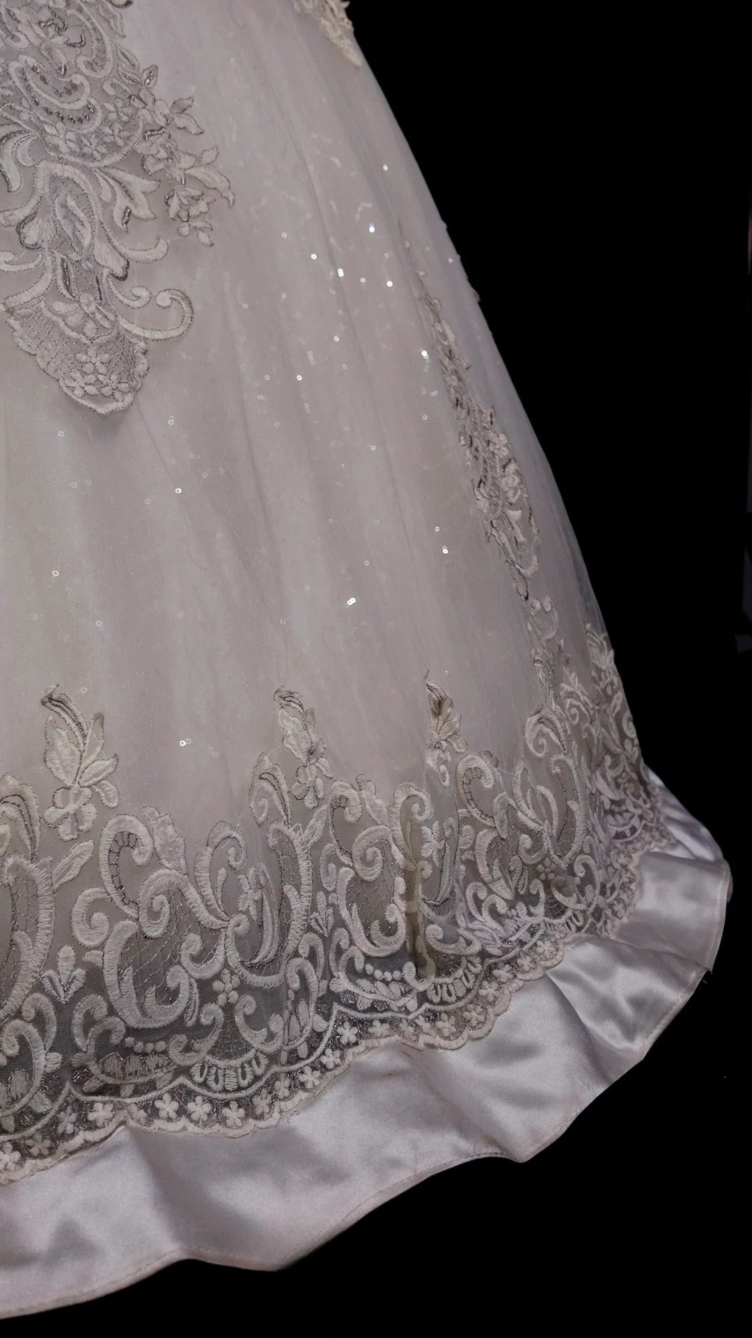 Vintage Wedding Dress Ball Gown Off Shoulder Tulle Lace White With Sleeves Bridal Gown for Big Day RB9911
