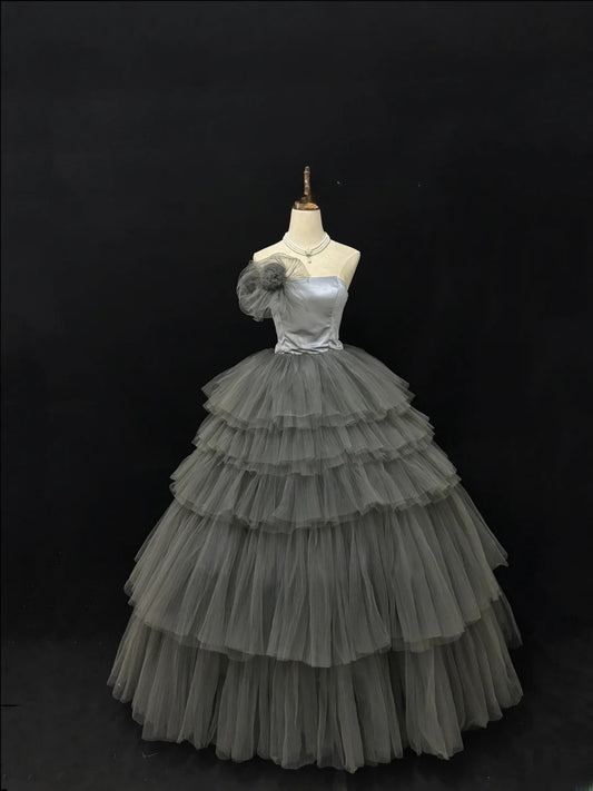 Prinzessinnen-Ballkleid trägerlos grau mit Schleife Quince-Kleid voluminös Sweet 16 Sweet Sixteen Outfits Vestido de 15 RB7492