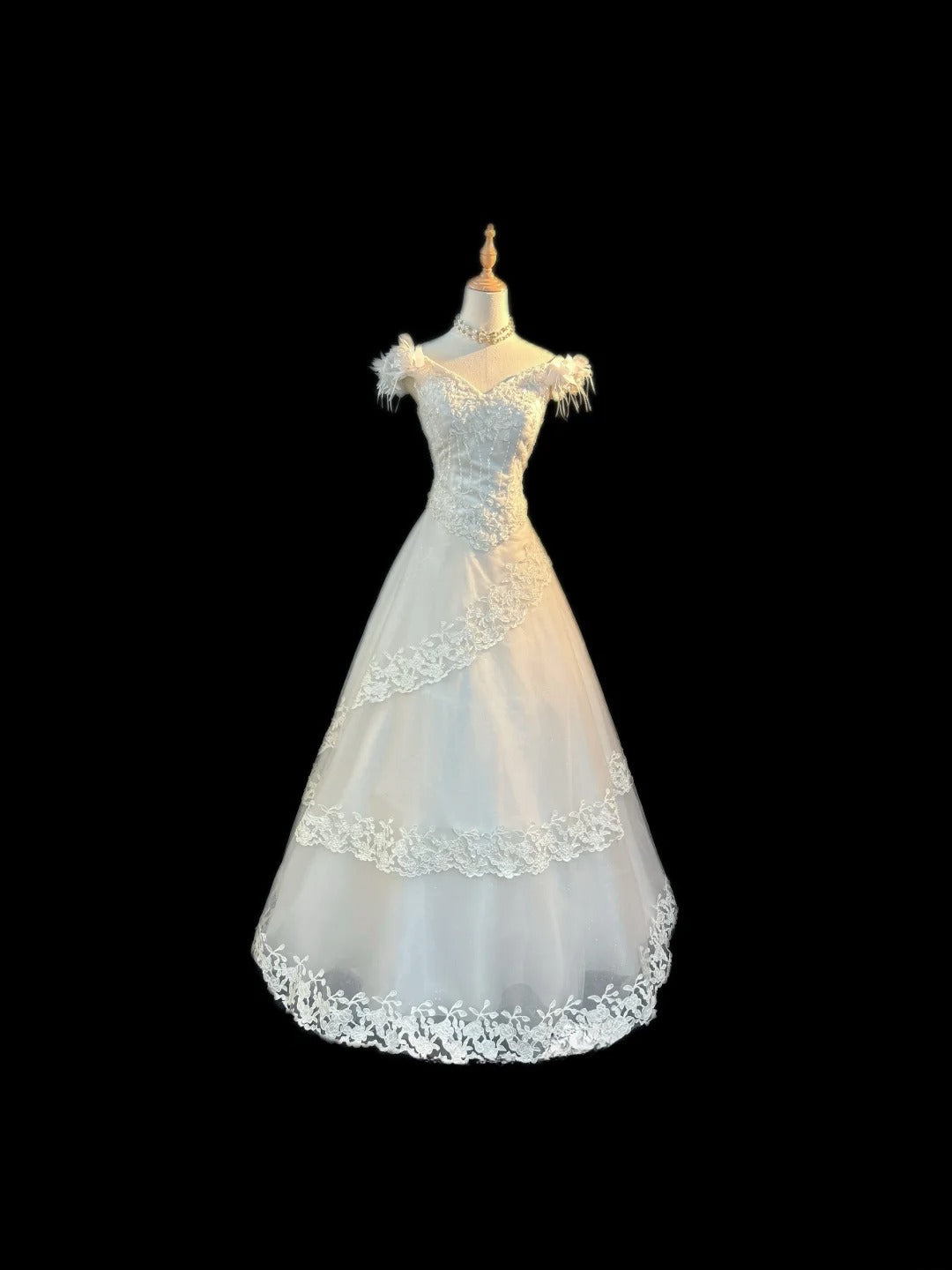 Vintage Princess Wedding Dress Ball Gown Off the Shoulder White Brides Gown Long Bridal Dress RB5791