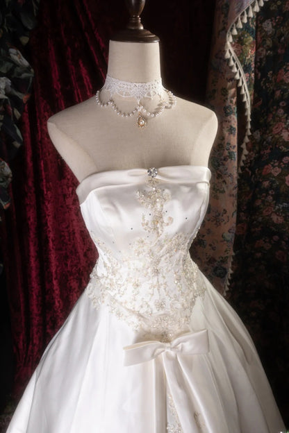 Vintage Ball Gown Strapless 1950s White Satin With Appliqued Long Autumn Winter Brides Gown Bridal Dress Wedding Dresses RB8272