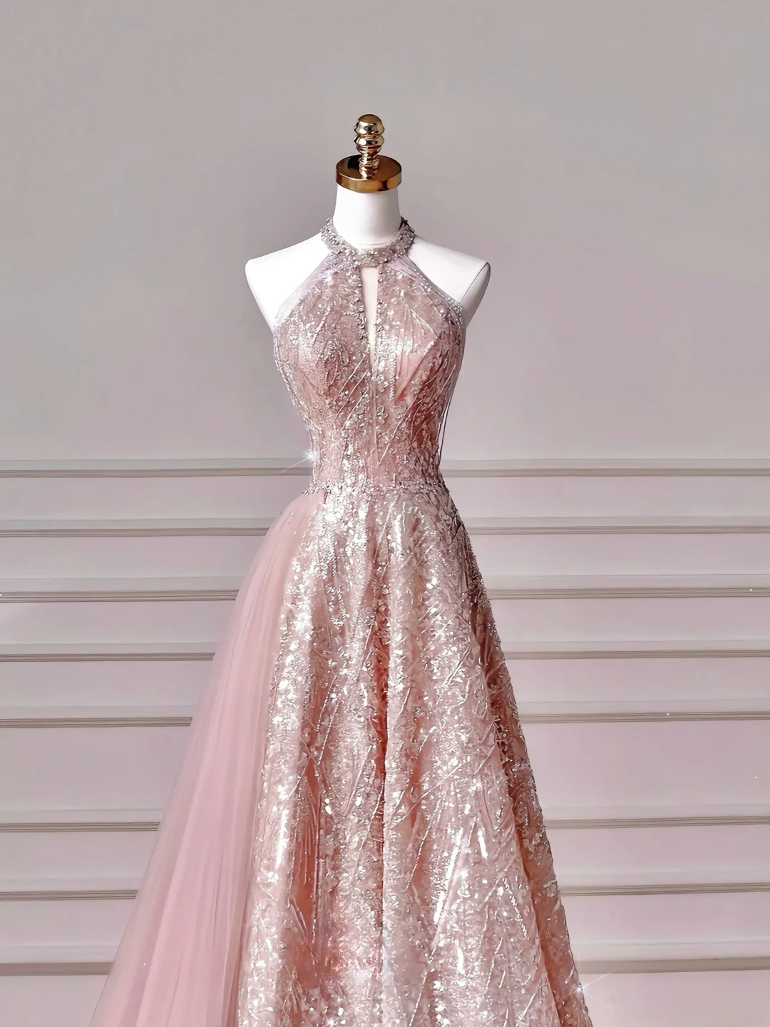 Robe de bal glamour à col montant et sequins roses, longue, idéale pour un 20e anniversaire ou toute autre occasion spéciale (AQ128).
