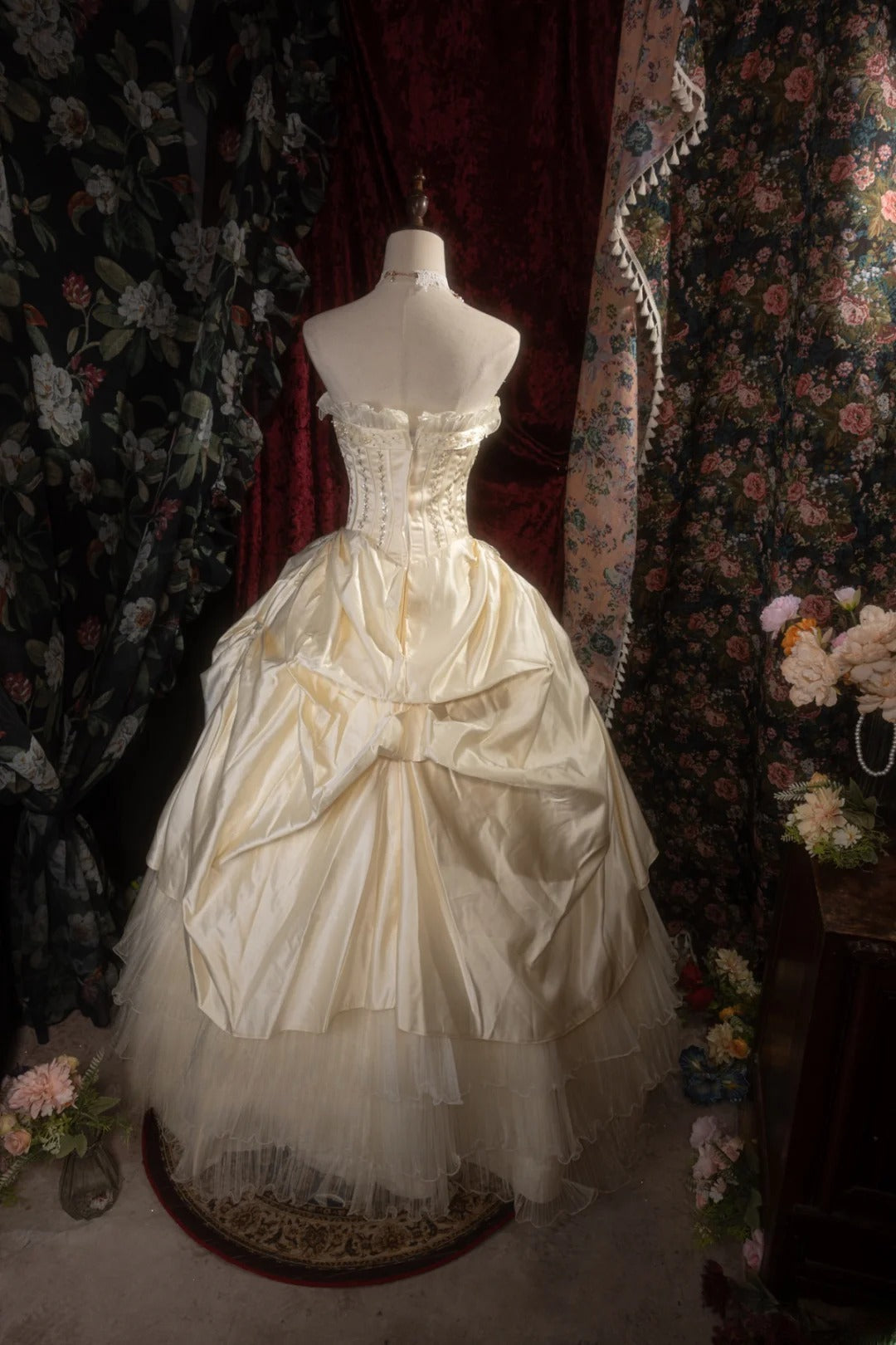 Dreamy Princess Ball Gown Formal Events Strapless Cream Satin Quince Dress Quinceanera Dresses Birthday Outfits RB8273