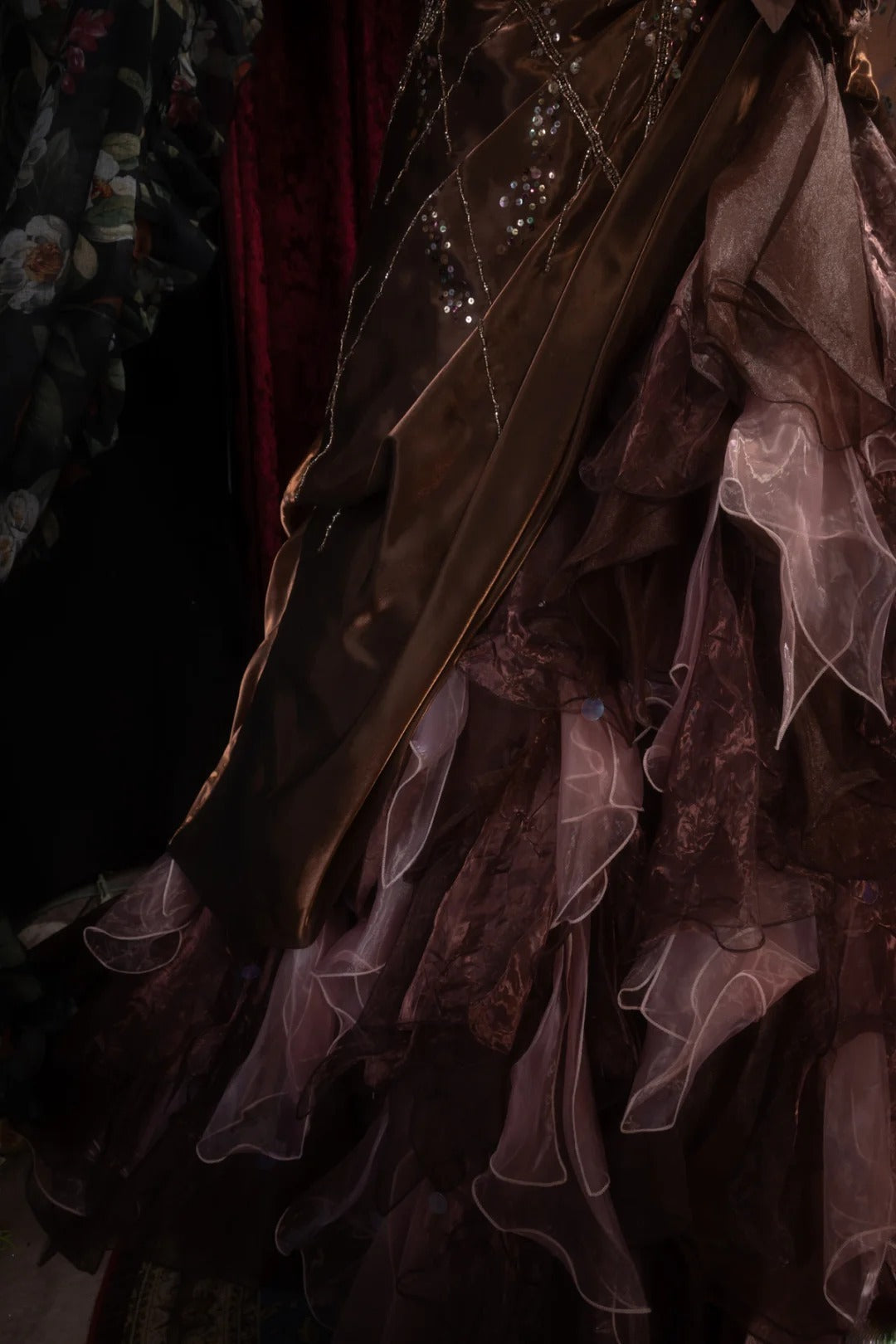 Vintage Mermaid Halter Brown With Tiered Tulle Long Prom Dresses Formal Outfit Evening Night Gown RB8138