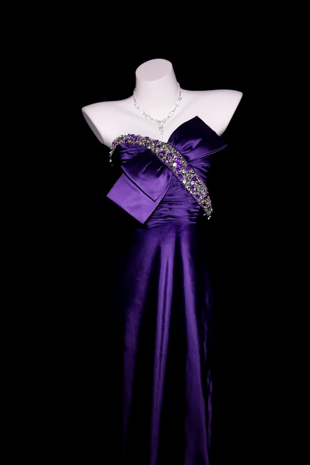 Purple Prom Dress Inspo A line Sweetheart With Beading Satin Modest Long Formal Party Gown RB9929