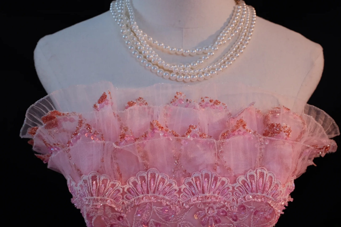 Niedliches Ballkleid, trägerlos, pink, Pailletten, Tüll, lang, ärmellos, Sweet 16 Kleider, Seventeen Quince Kleid RB3583