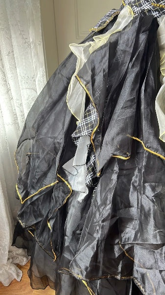 Dezentes trägerloses Ballkleid zum 16. Geburtstag, schwarz, Tüll mit gestuften Lagen, Sweet Sixteen Partykleid RC0501
