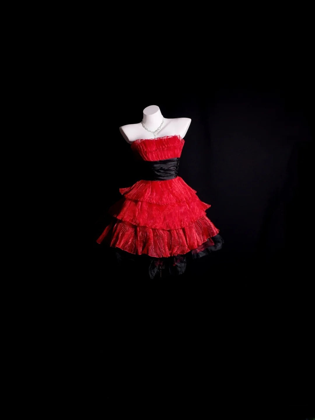 Sexy Hoco Dress Ball Gown Strapless With Tiered Red Short Homecoming Party Dresses RB9982